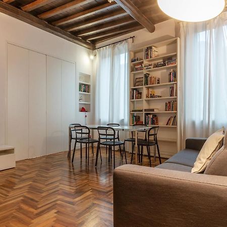 Casa Isabella Al Colosseo - FromhometoΡώμη Εξωτερικό φωτογραφία
